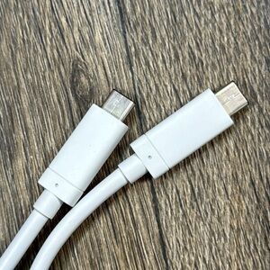 USB C to USB C Cable